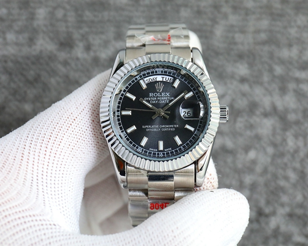 ブランド時計全体デザイン